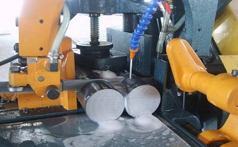 月湖卧式带锯床的送料方式有哪几种？